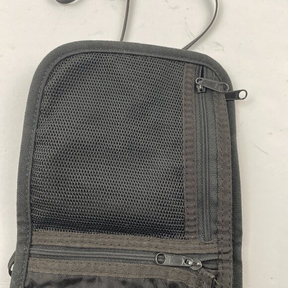 Eagle Creek Travel Wallet Passport Holder Neck Bag  ID Pouch Crossbody Black - Picture 12 of 12